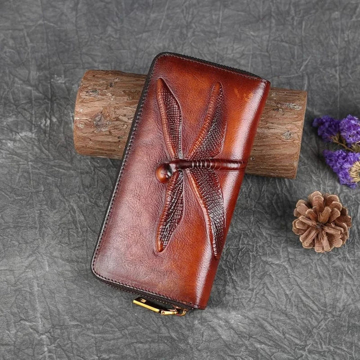 Porte-cartes et porte-monnaie en cuir souple marron, design chic et fonctionnel