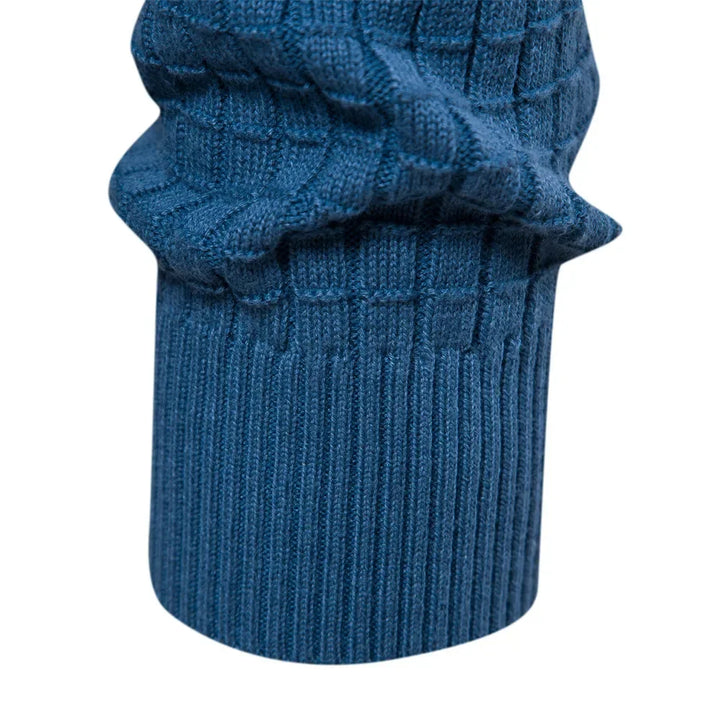 Pull long homme chaud, coupe moderne. Confortable et stylé pour l'hiver. Vêtement masculin.