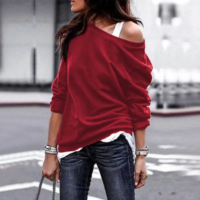 Pull chic femme à épaules dénudées en tricot doux, parfait pour l'automne-hiver. Confortable et tendance.