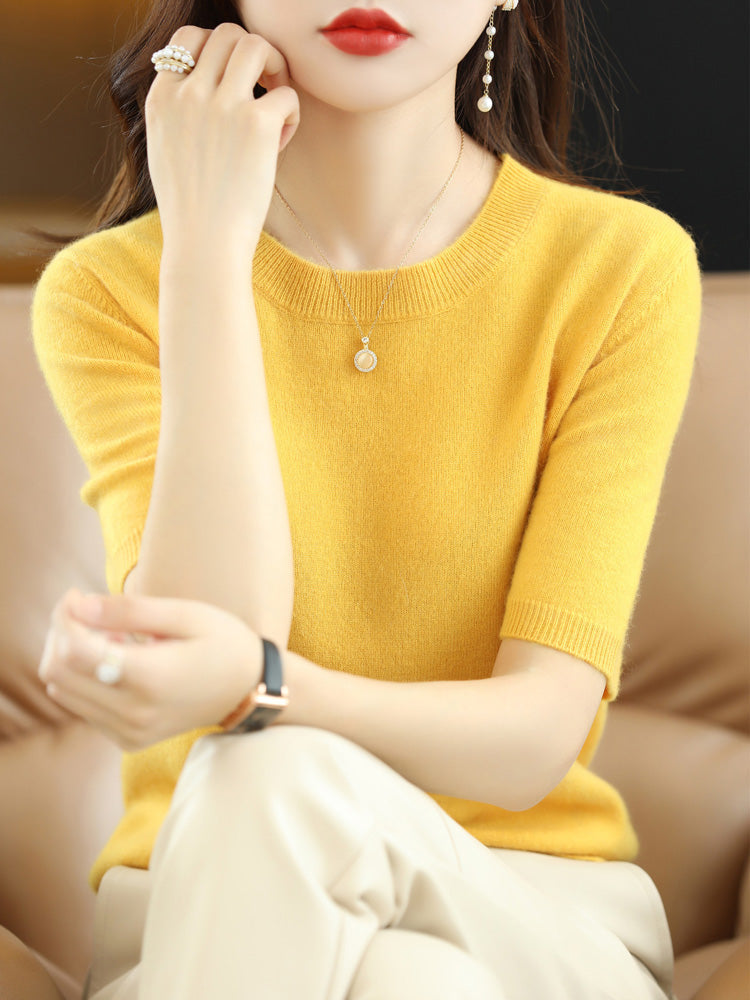Pull femme chic et simple, couleur unie, style intemporel et polyvalent.