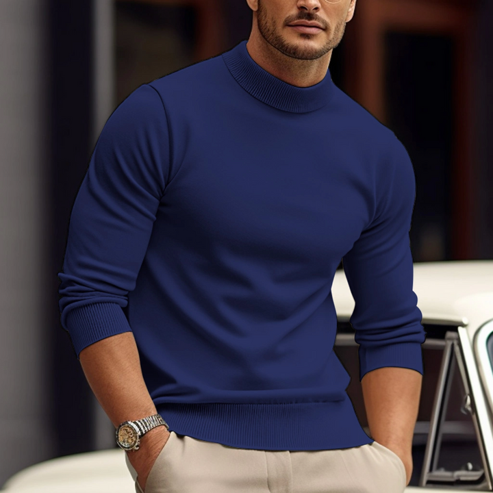 Pull col roulé homme classique et ajusté. Un vêtement polyvalent pour une mode masculine élégante et confortable en toute saison.