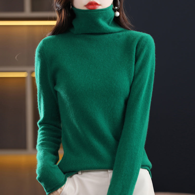 Confortable pull col roulé femme en laine, idéal pour l'hiver et le cocooning.