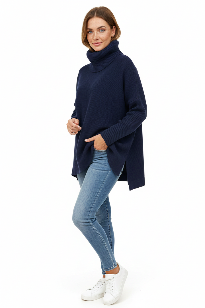 Pull col roulé chaud et douillet pour femme, coupe oversize tendance. Idéal pour un hiver élégant et confortable.
