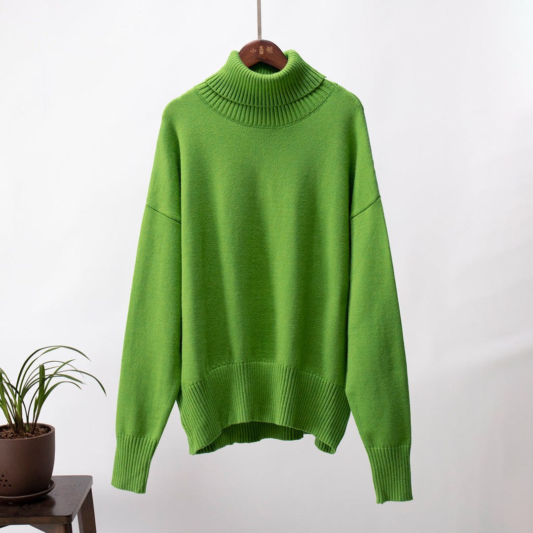 Pull col roulé femme coupe élégante, doux et confortable, idéal pour silhouette hivernale.