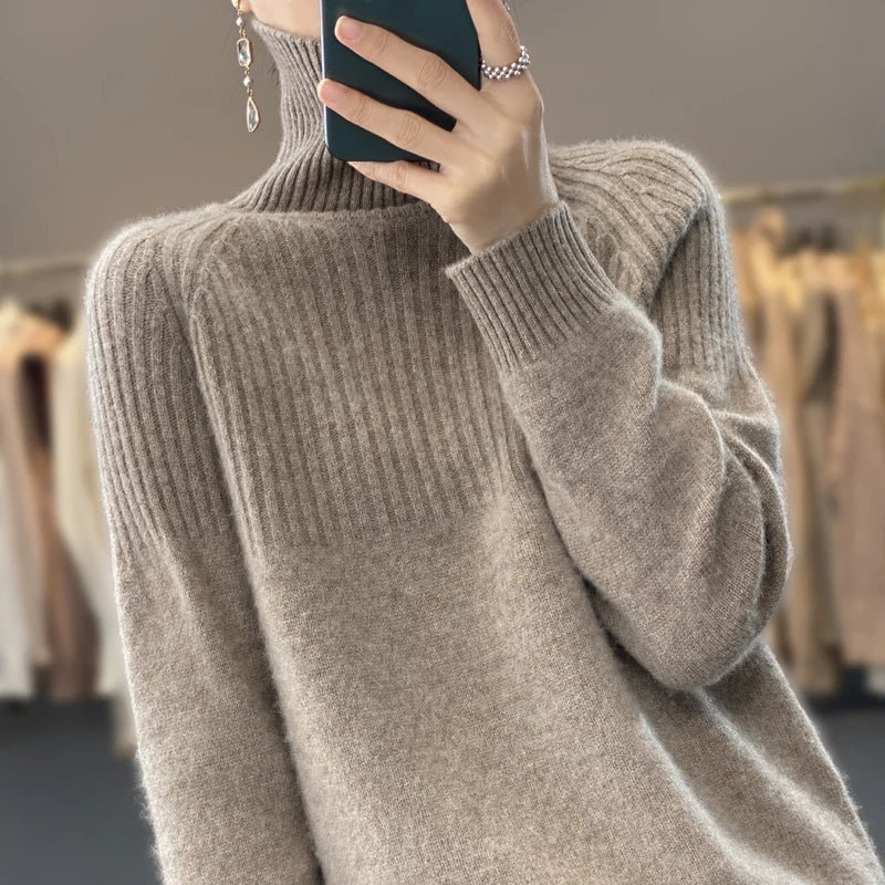 Pull doux et élégant pour femme, col roulé tricoté, parfait pour le confort décontracté d'hiver.