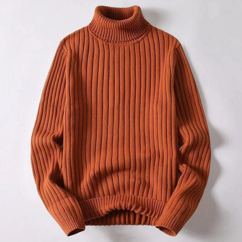 Pull col roulé homme en maille fine, doux au toucher. Chaleur et élégance pour la mode masculine cet hiver.