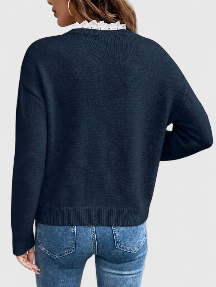 Chandail femme casual chic à col V, parfait pour un look décontracté et mode. Manches longues confortables.