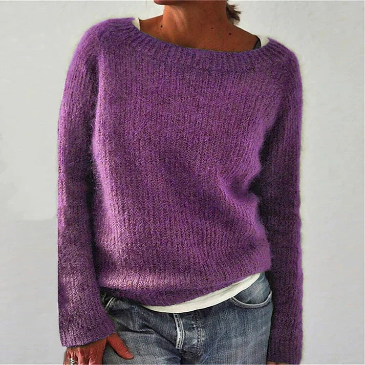 Pull doux classique pour femmes, coupe élégante et confortable, idéal pour la mode féminine décontractée.