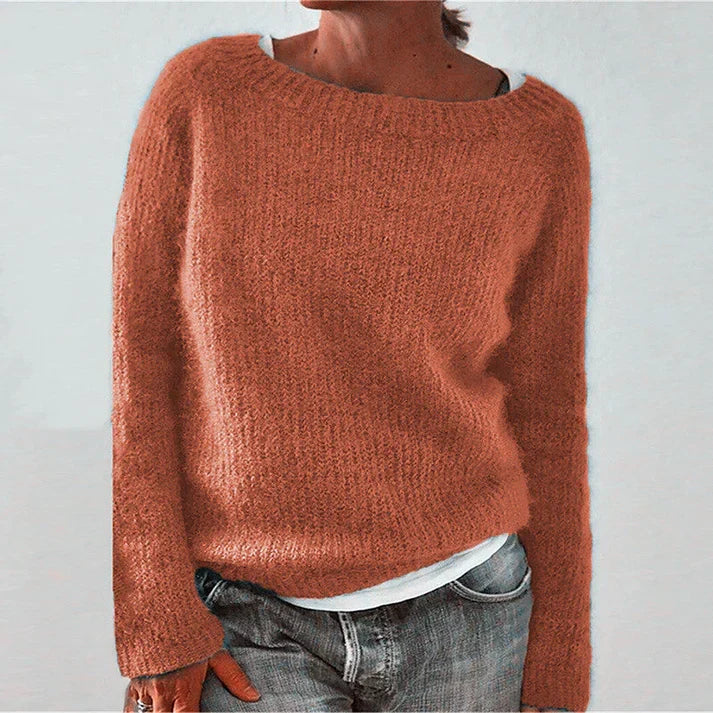 Chandail femme doux et polyvalent, parfait pour un look casual ou chic, vêtement confortable essentiel.