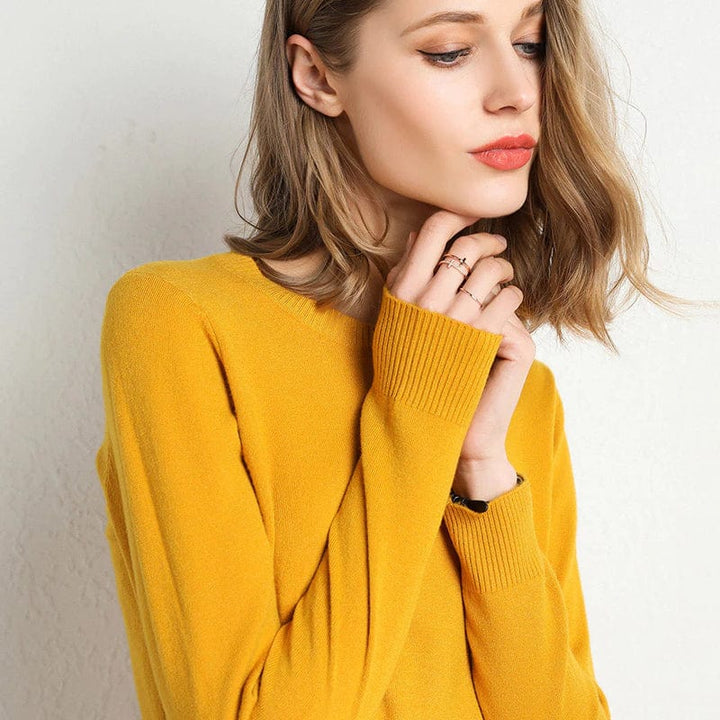 "Pull en cachemire pour femme noir, élégant, doux, col rond, manches longues, parfait pour l'automne et l'hiver."