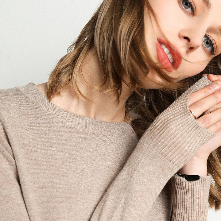 "Pull en cachemire pour femme noir, élégant, doux, col rond, manches longues, parfait pour l'automne et l'hiver."