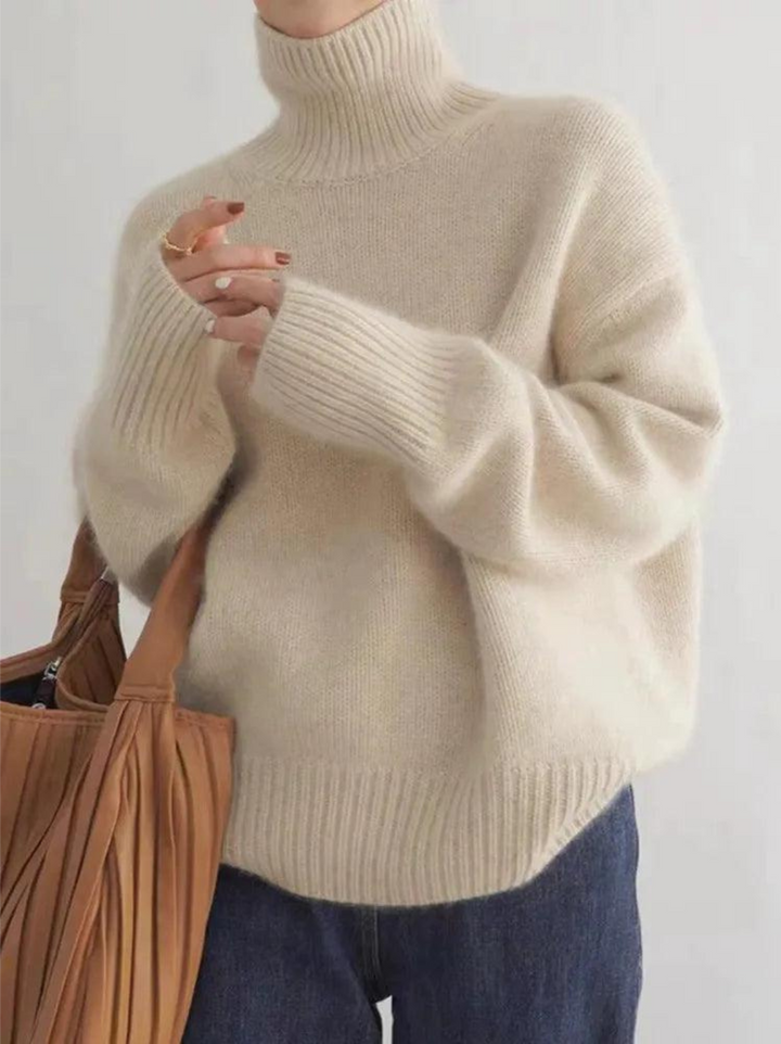 Pull femme à col roulé, doux et élégant, parfait pour l'hiver; couleur neutre, coupe moderne et polyvalente pour diverses ten