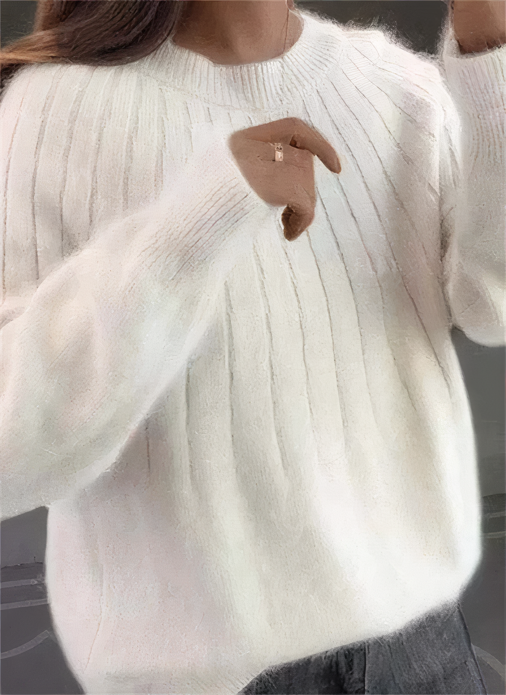 Pull femme élégant à col rond, idéal pour un look chic et décontracté en mode hiver.