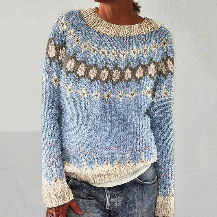 Pull femme doux et élégant en maille fine, parfait pour l'hiver et une tenue décontractée.