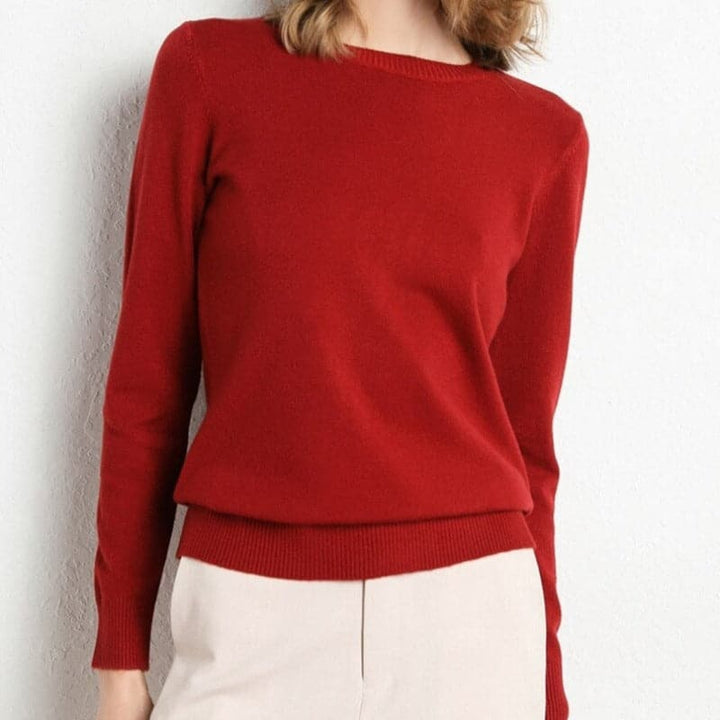 Pull femme en laine douce, coupe flatteuse.  Chaleur et style pour l'automne/hiver.