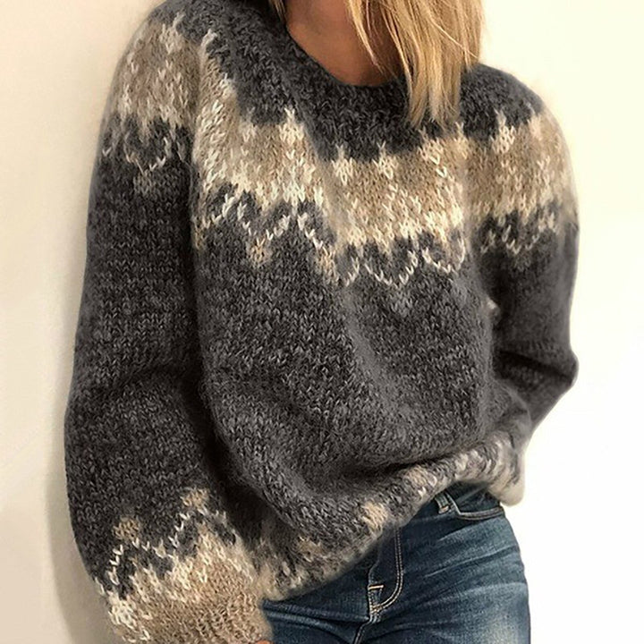 Pull femme en tricot, motifs discrets, chaud et élégant, idéal automne/hiver.