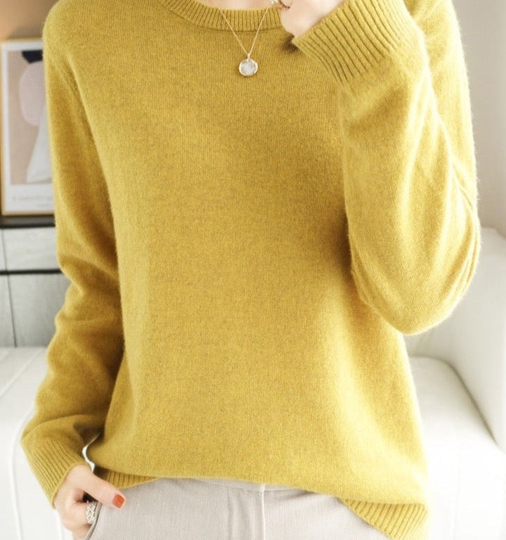 Vêtement femme d'hiver : pull confortable et stylé, parfait pour toutes les occasions.