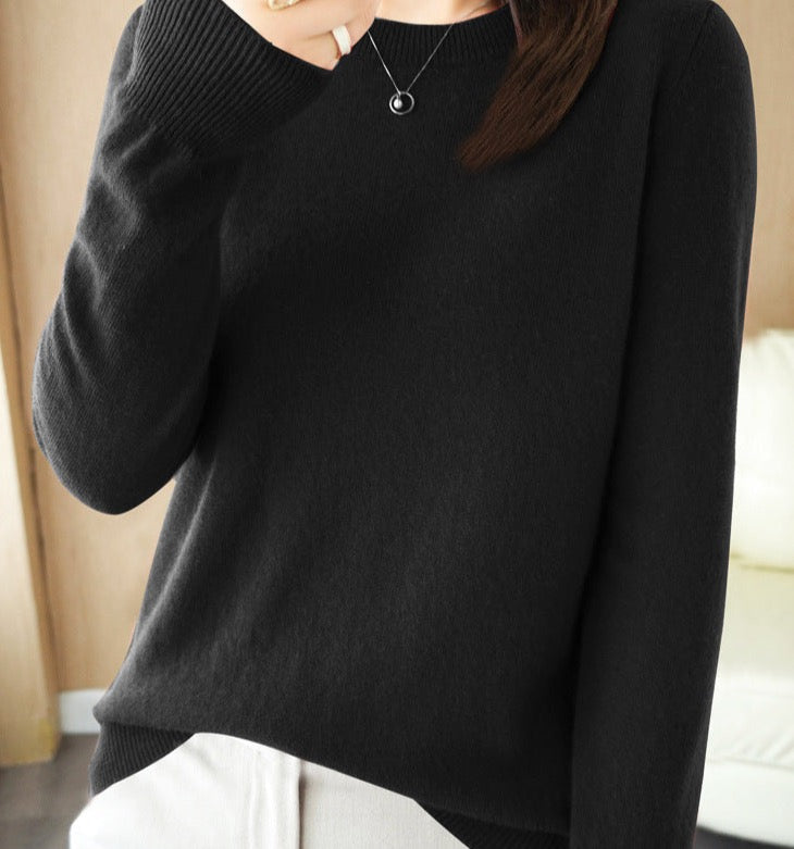 Vêtement femme hiver : pull doux et confortable, idéal pour un style casual élégant.