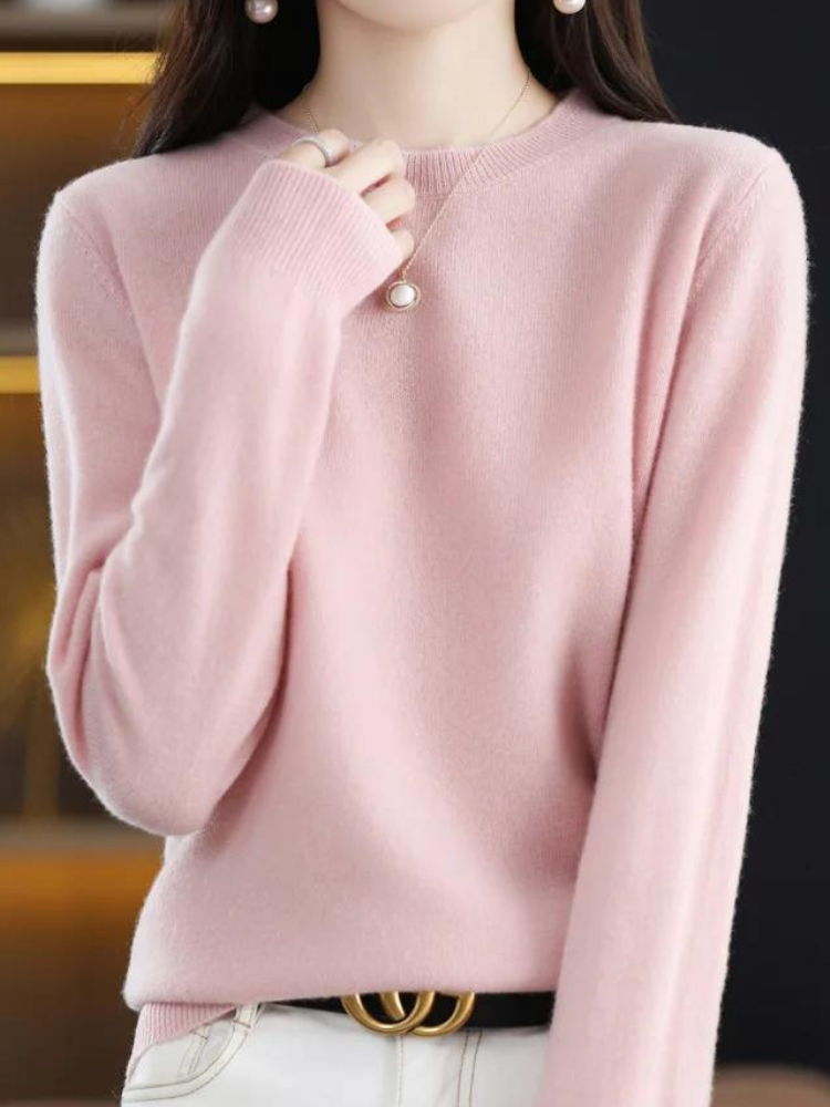 Pull femme casual chic, avec manches longues, un indispensable pour votre garde-robe hivernale.