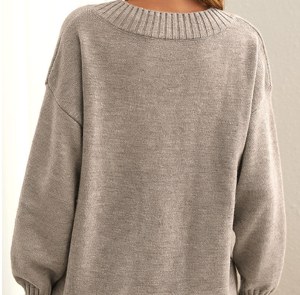 Modèle de pull femme élégant, coupe flatteuse et confortable. Essentiel de la mode féminine pour toutes les saisons.