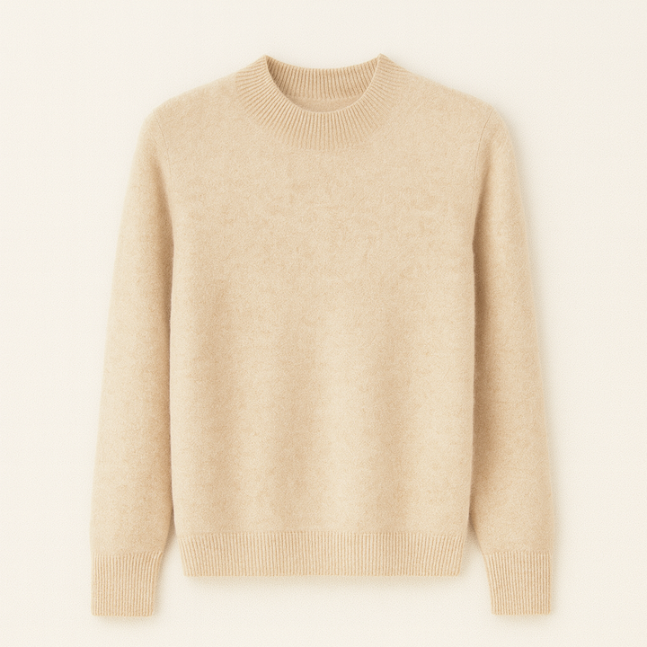 Pull tricoté uni pour femme, offrant un style versatile et décontracté.