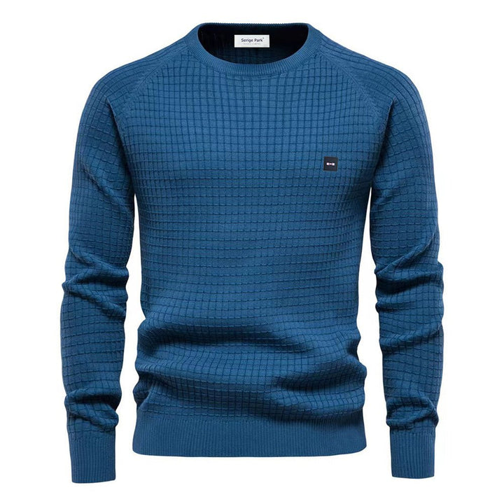 Pull homme, coupe moderne, confort optimal, plusieurs couleurs.  Idéal automne/hiver.