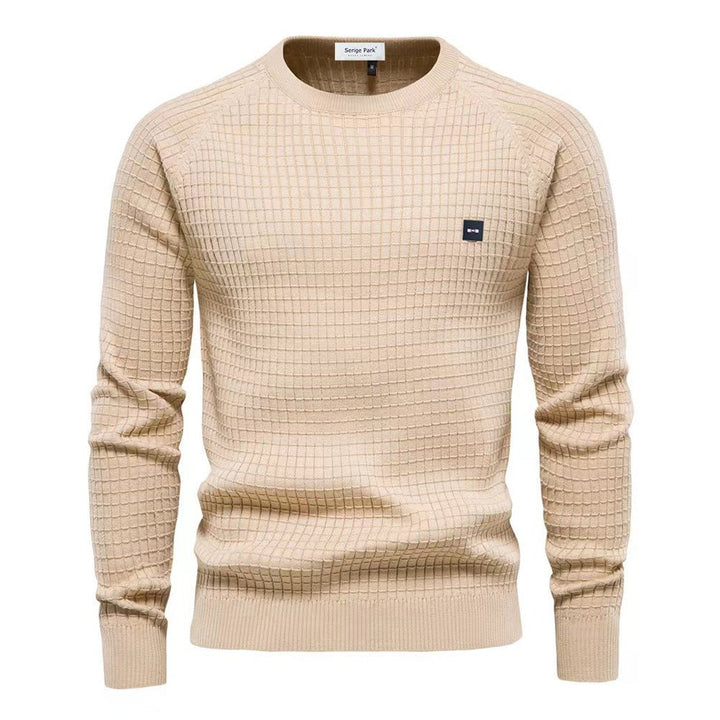 Pull homme, coupe moderne, confort optimal, plusieurs couleurs.  Idéal automne/hiver.