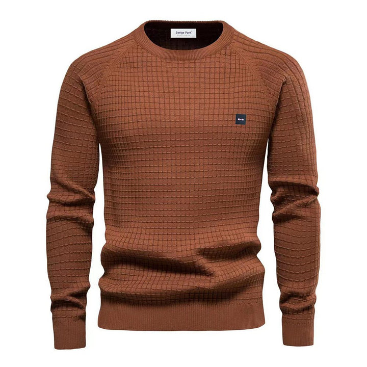 Pull homme, coupe moderne, confort optimal, plusieurs couleurs.  Idéal automne/hiver.