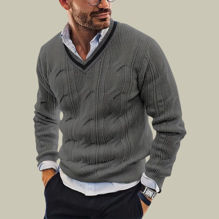 Pull homme tricoté italien, luxe et confort.  Modèle élégant et doux, parfait pour toutes occasions.
