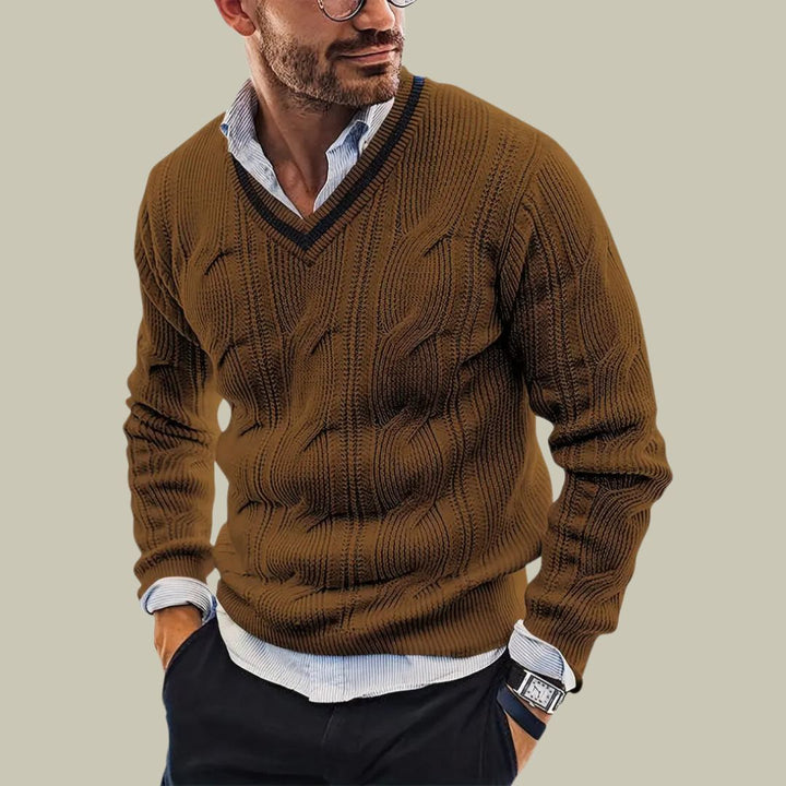 Pull homme tricoté italien, luxe et confort.  Modèle élégant et doux, parfait pour toutes occasions.
