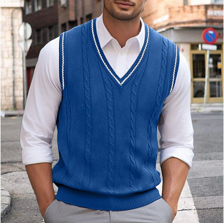 "Pull sans manches décolleté V pour homme, coupe cintrée, confort coton-laine, style élégant et décontracté."