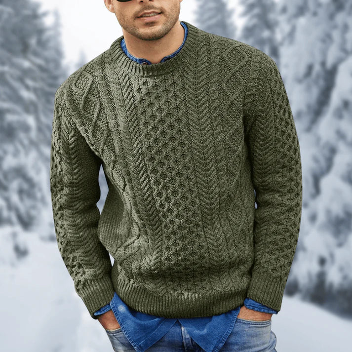Pull torsadé homme gris anthracite, confortable et chic. Vêtement d'hiver masculin pour un style élégant.