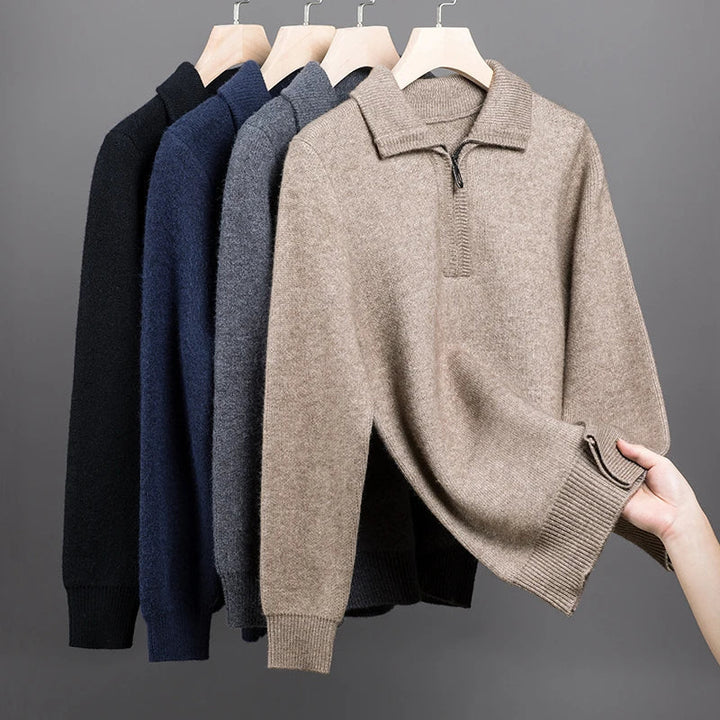 Pull tricoté homme élégant et confortable, avec demi-zip. Parfait pour un look casual chic automne.