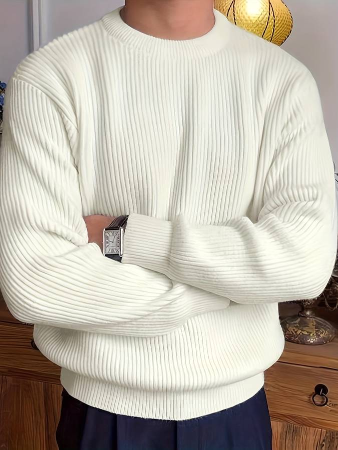 Pull tricoté homme, chaud et élégant. Idéal pour l'hiver.