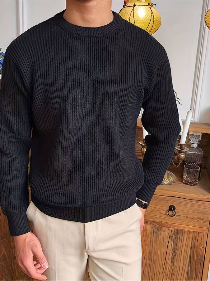 Pull tricoté homme, chaud et élégant. Idéal pour l'hiver.