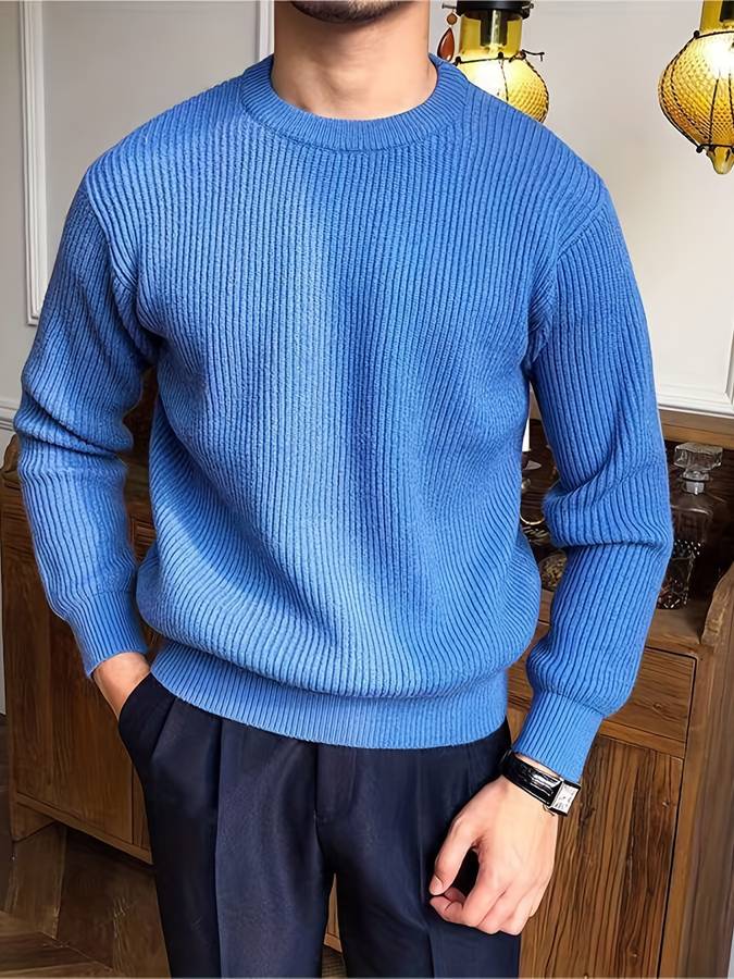 Pull tricoté homme, chaud et élégant. Idéal pour l'hiver.