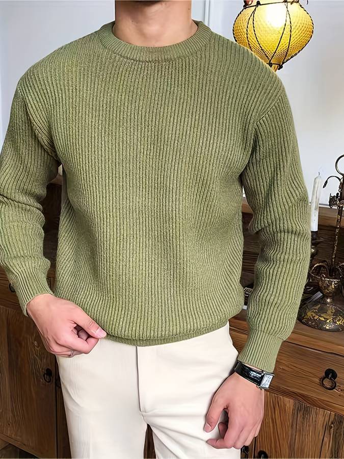 Pull tricoté homme, chaud et élégant. Idéal pour l'hiver.