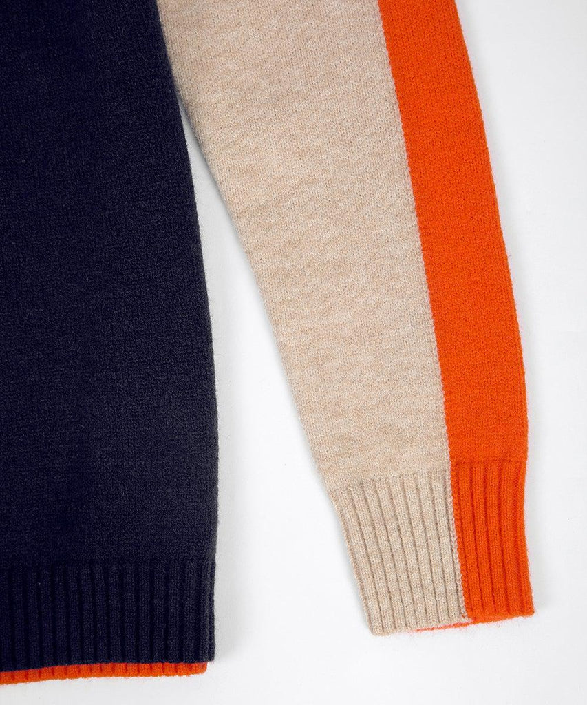 "Pull Véronique marine et orange à rayures rétro, coton doux pour femmes, look chic et confortable."