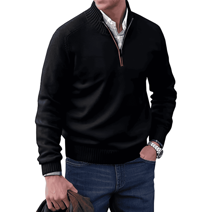 Pull homme zippé chic et polyvalent, idéal pour un style urbain ou décontracté. Col montant pour confort hivernal.