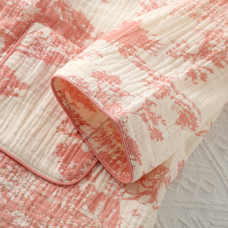 Vêtements de nuit femme : pyjama kimono confortable et léger, idéal pour la relaxation quotidienne.