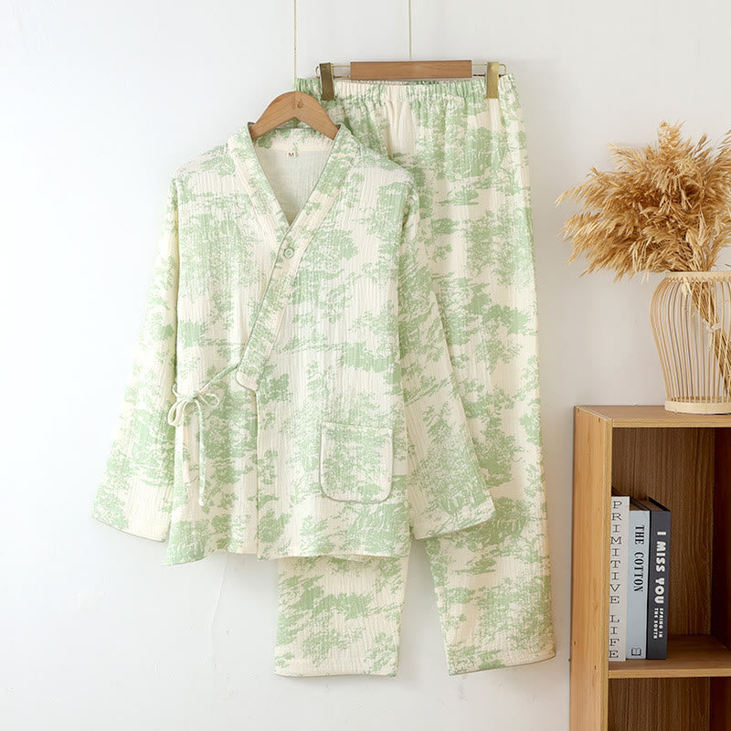 Pyjama kimono femme rafraîchissant et respirant, un ensemble doux pour des moments de détente.