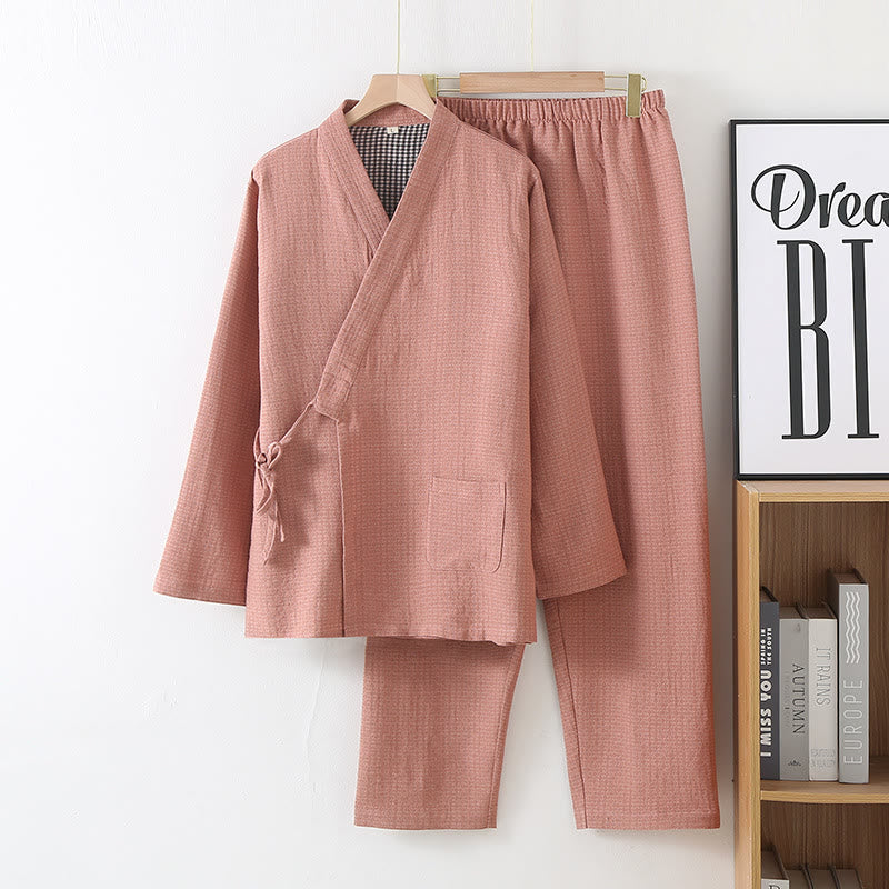 Pyjama kimono femme rose foncé en gaze de coton, doux et respirant pour des nuits d'été confortables.