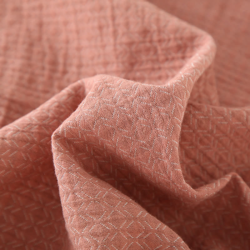 Tenu de maison : pyjama kimono femme en gaze de coton, un ensemble élégant et confortable pour la détente.
