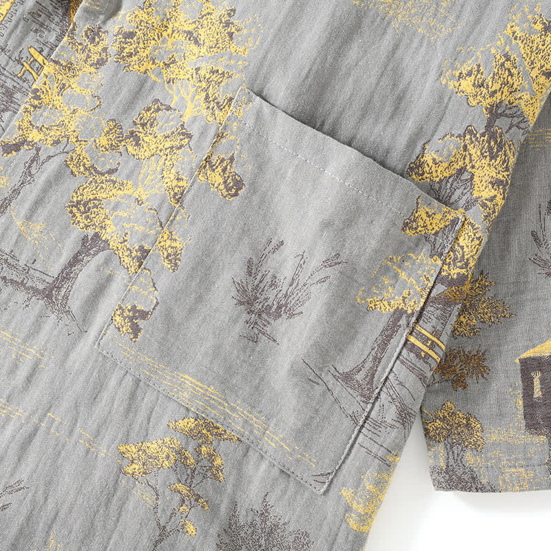 Pyjama kimono homme gris clair avec motif paysage subtil, ensemble 2 pièces léger pour une nuit confortable.