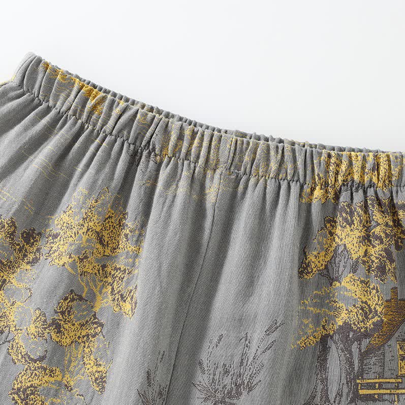 Pyjama homme kimono style décontracté, ensemble léger gris clair en coton avec motif paysage pour détente et nuit paisible.