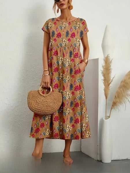 Robe ajustée, élégante et intemporelle.  Coupe flatteuse, idéale pour toutes occasions.