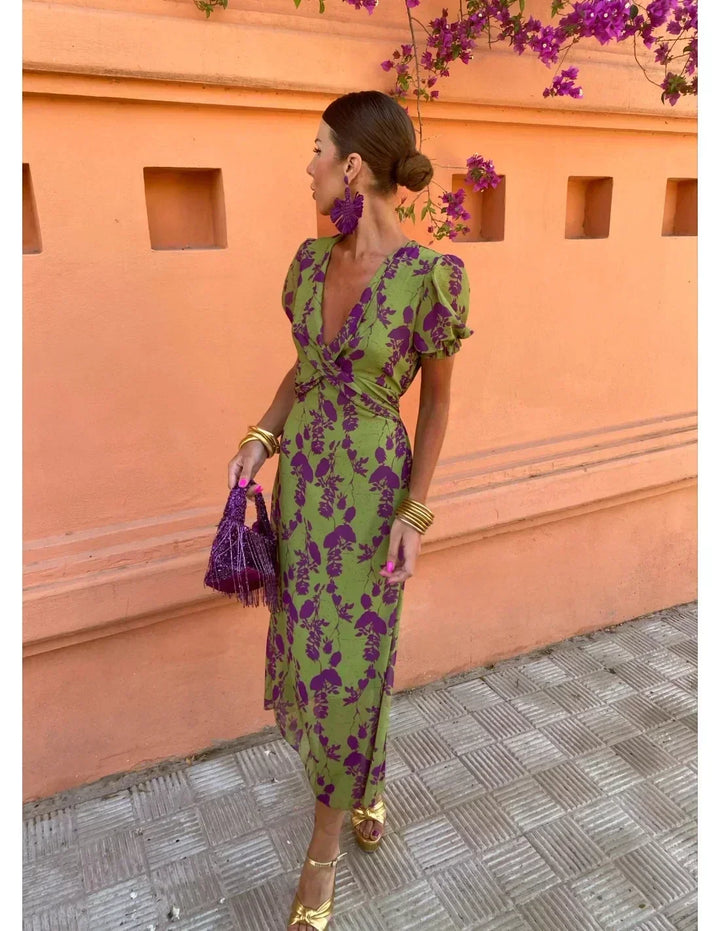 Robe Amalia, style élégant décontracté pour femmes, une pièce confortable et tendance pour votre garde-robe.