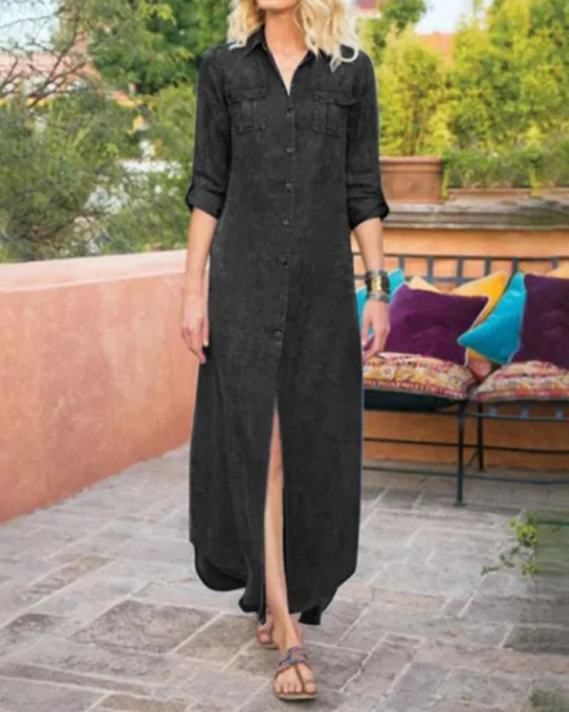 Robe ample en jean, boutonnage devant, style décontracté et fluide.  Idéale pour toutes les occasions.