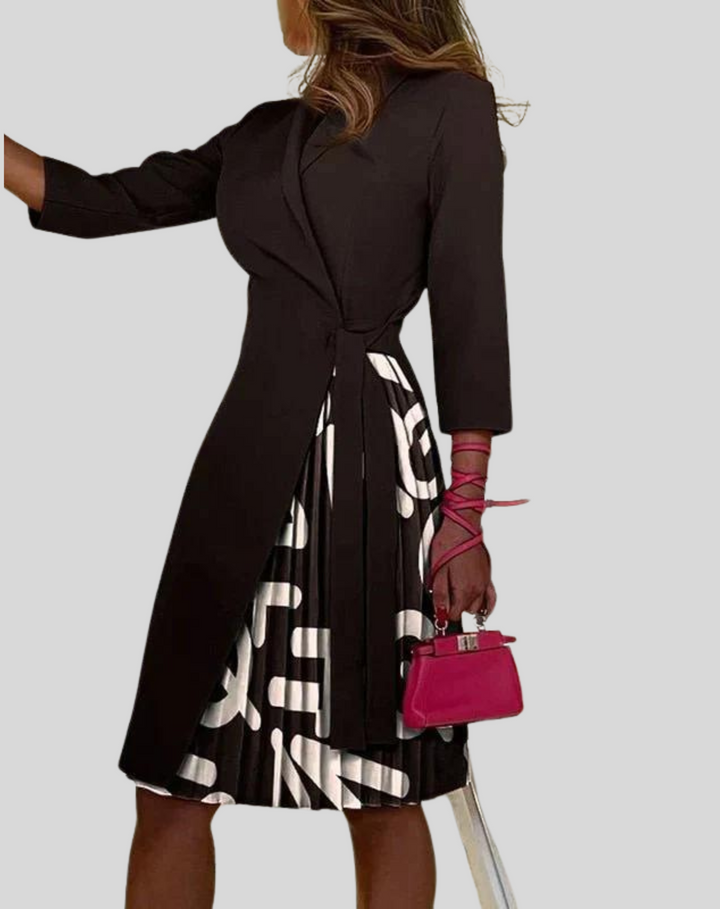 Polyvalente robe blazer femme, élégante et moderne, pour un look professionnel ou de soirée tendance.