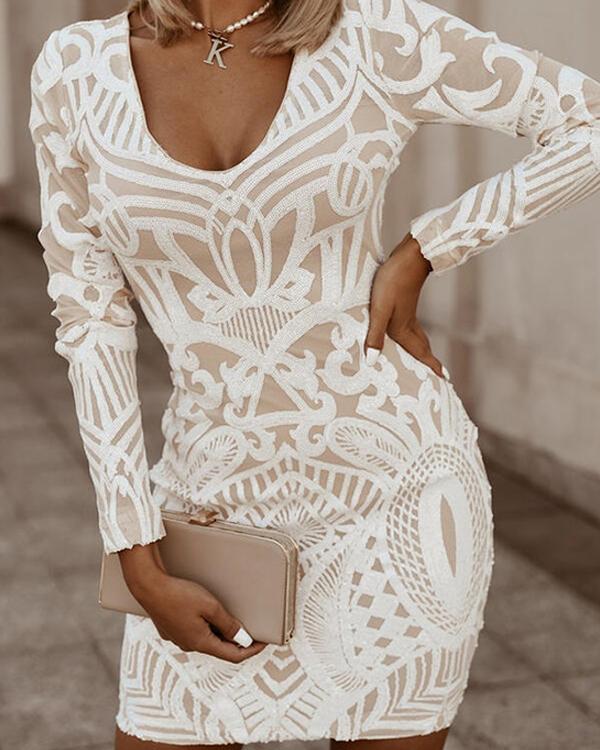 Robe bodycon Aysha moulante et élégante pour femme, idéale soirée ou occasion spéciale. Coupe ajustée et chic.